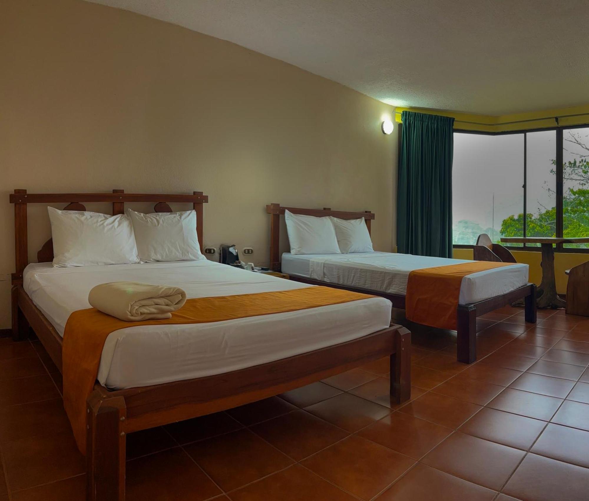 Arenal Roca Lodge & Bungalows La Fortuna Exterior foto